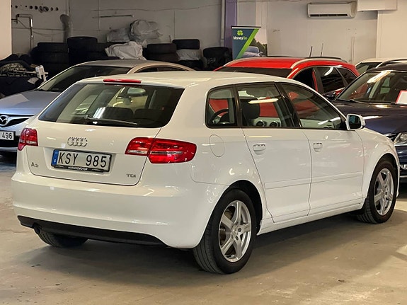 Audi A3 4 of 5