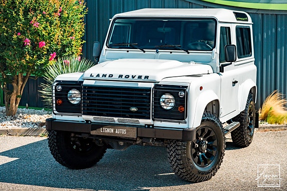 Land Rover Defender 90