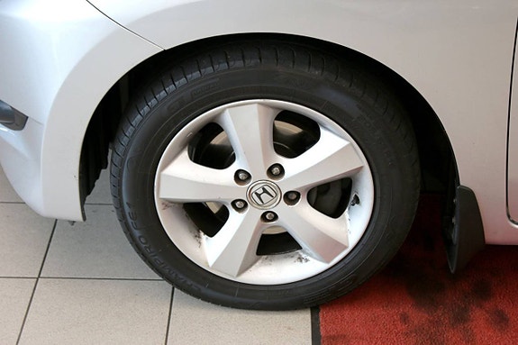 Honda FR-V 21 of 22