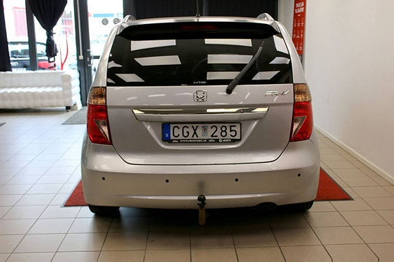 Honda FR-V 8 of 22