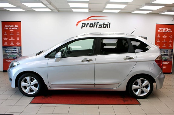 Honda FR-V 2 of 22