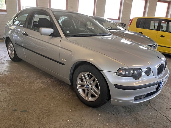BMW 316 2 of 5