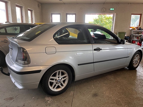 BMW 316 3 of 5