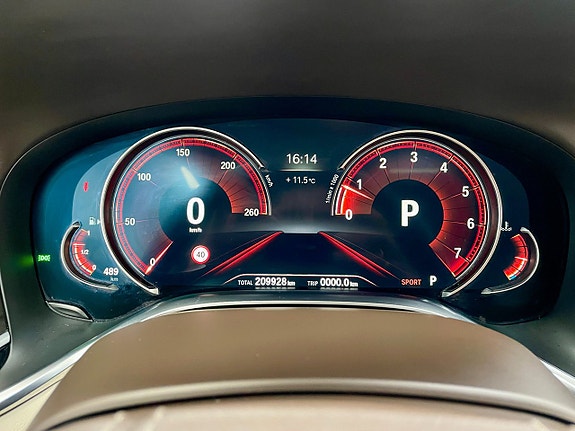 BMW 750Li 7 of 25