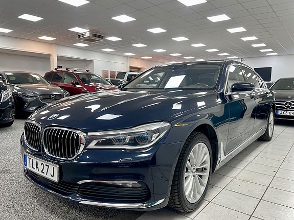 BMW 750Li 3 of 5