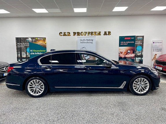 BMW 750Li 23 of 25