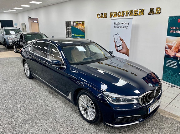 BMW 750Li 24 of 25