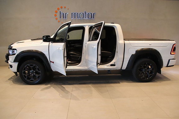 Dodge RAM 1500 8 of 21