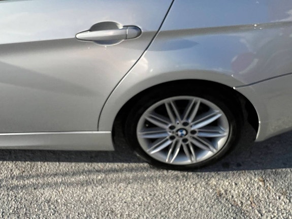 BMW 320 12 of 22