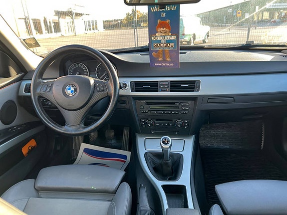 BMW 320 21 of 22
