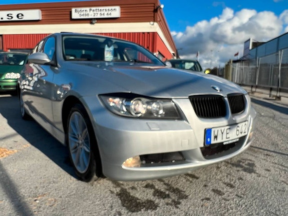 BMW 320 10 of 22