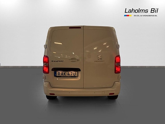 Peugeot e-Expert 6 of 15
