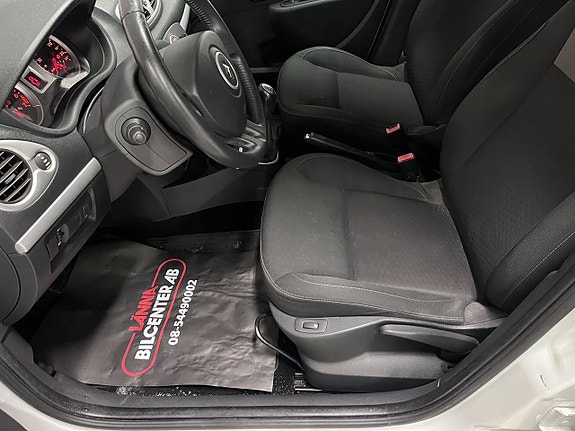Renault Clio 13 of 20