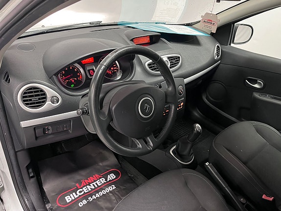 Renault Clio 12 of 20