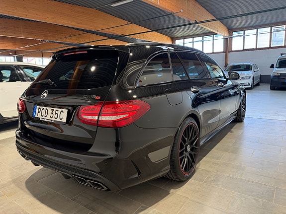 Mercedes-Benz AMG C63 S 7 of 30