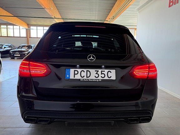 Mercedes-Benz AMG C63 S 13 of 30