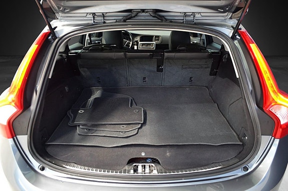 Volvo V60 15 of 18