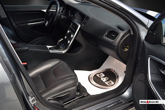 Volvo V60 17 of 18