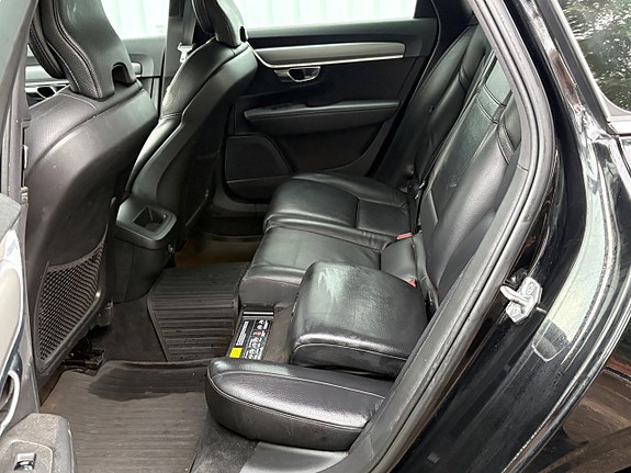 Volvo V90 10 of 19