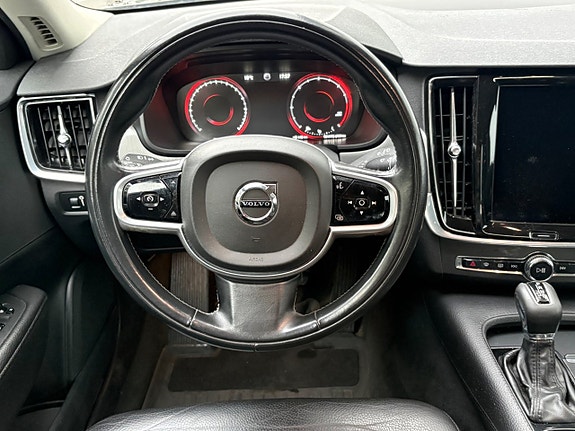Volvo V90 17 of 19
