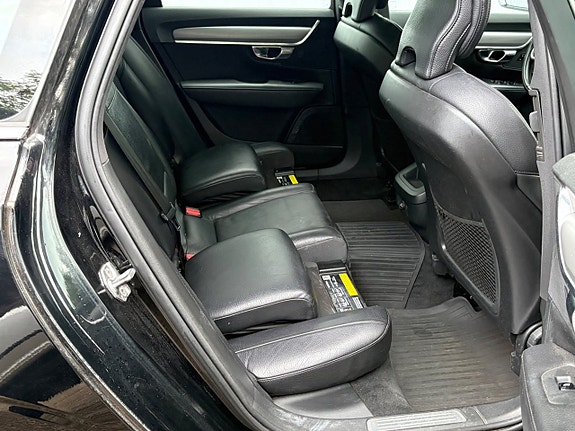 Volvo V90 11 of 19