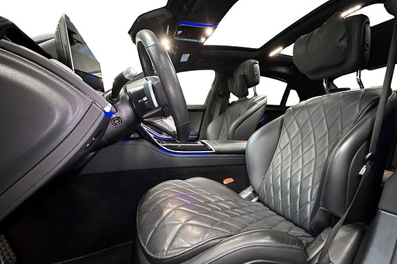 Mercedes-Benz S580 e 10 of 22