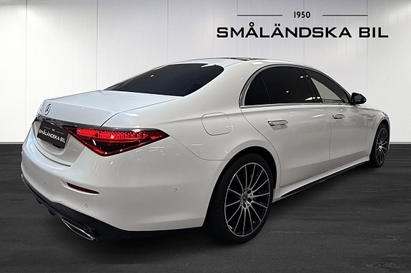 Mercedes-Benz S580 e 4 of 22