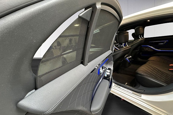Mercedes-Benz S580 e 16 of 22