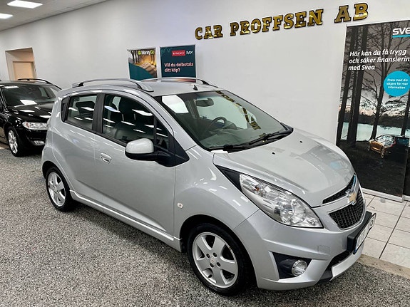 Chevrolet Spark 18 of 19