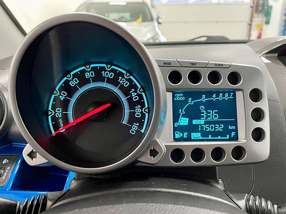 Chevrolet Spark 5 of 19