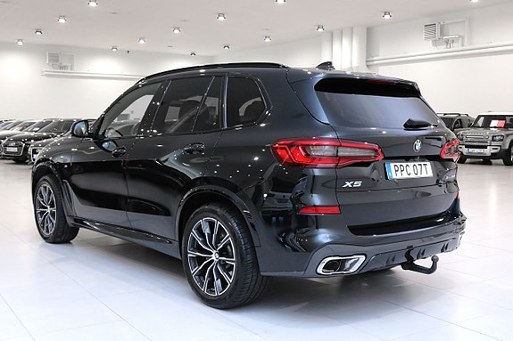 BMW X5 4 of 5