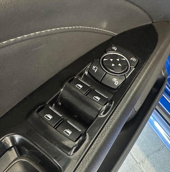Ford Mondeo 21 of 22