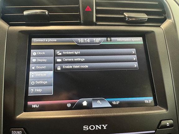 Ford Mondeo 17 of 22