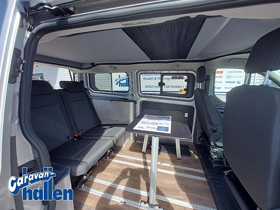 Ford Transit Custom 7 of 12