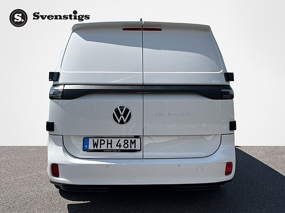 Volkswagen ID. Buzz 3 of 14