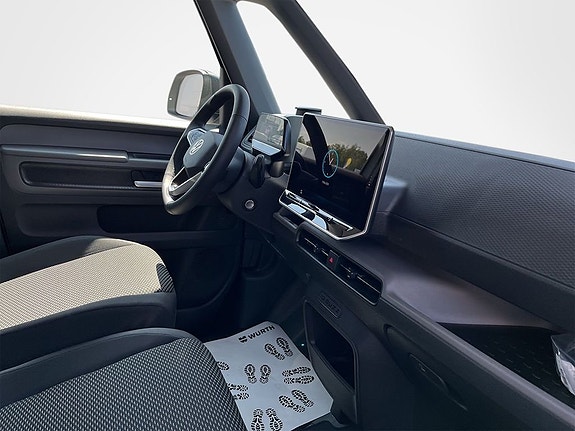 Volkswagen ID. Buzz 12 of 14