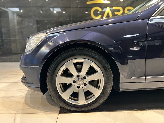 Mercedes-Benz C180 19 of 22