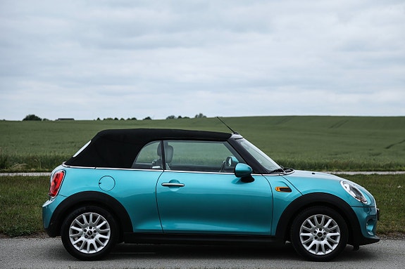 MINI Cooper 11 of 18