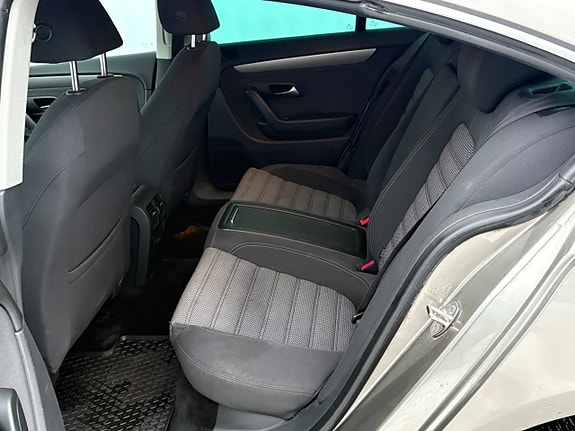 Volkswagen CC 10 of 13