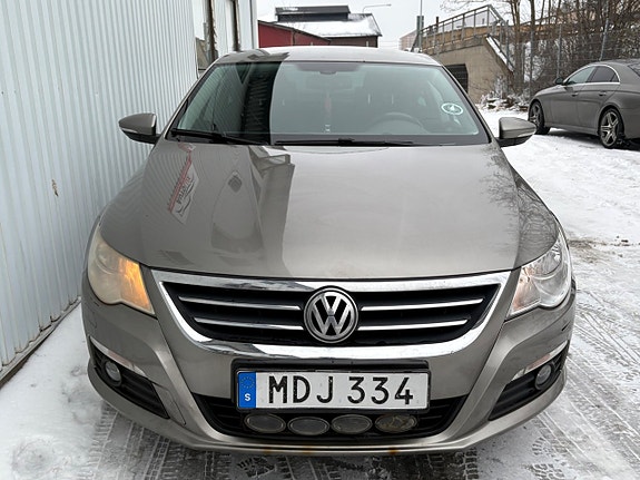 Volkswagen CC 3 of 5