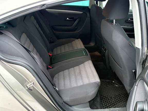 Volkswagen CC 11 of 13