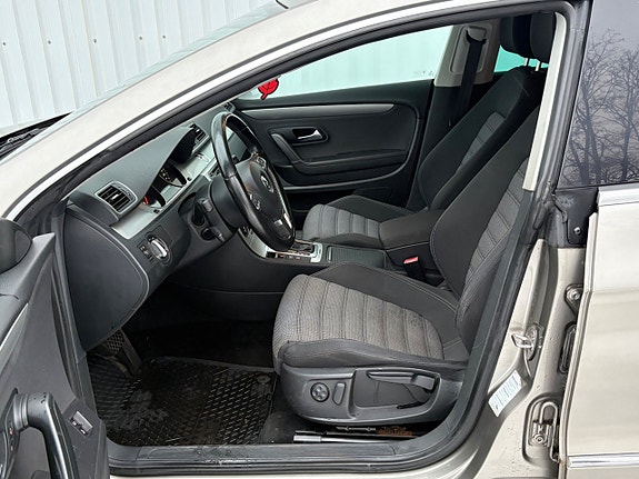 Volkswagen CC 9 of 13