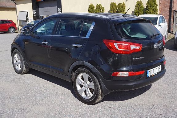 Kia Sportage 2 of 7