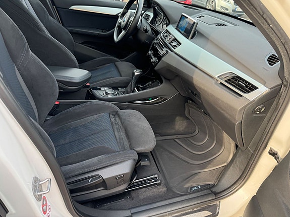 BMW X1 17 of 19