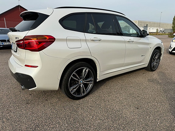 BMW X1 5 of 19