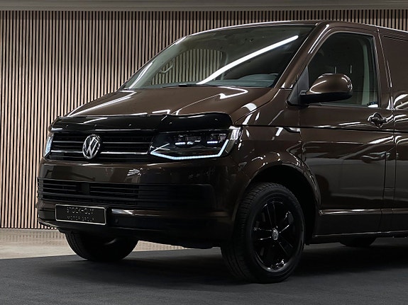 Volkswagen Transporter 3 of 5