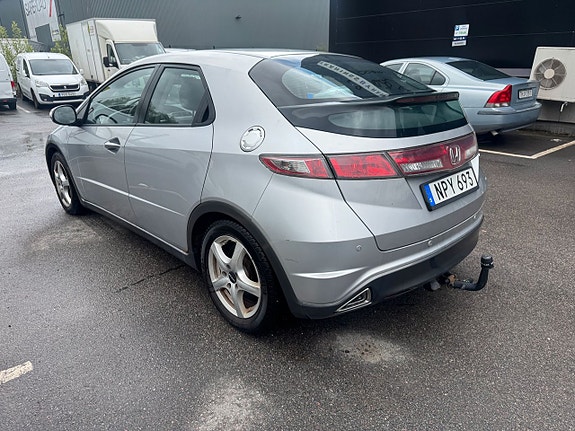 Honda Civic 4 of 6