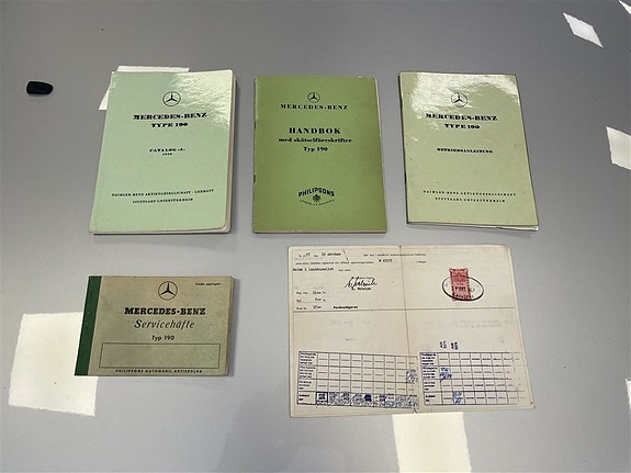 Mercedes-Benz W121 12 of 14