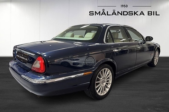 Jaguar XJ 6 of 15