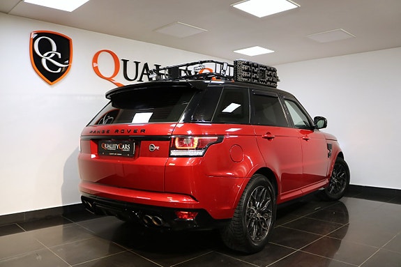 Land Rover Range Rover Sport 3 of 5